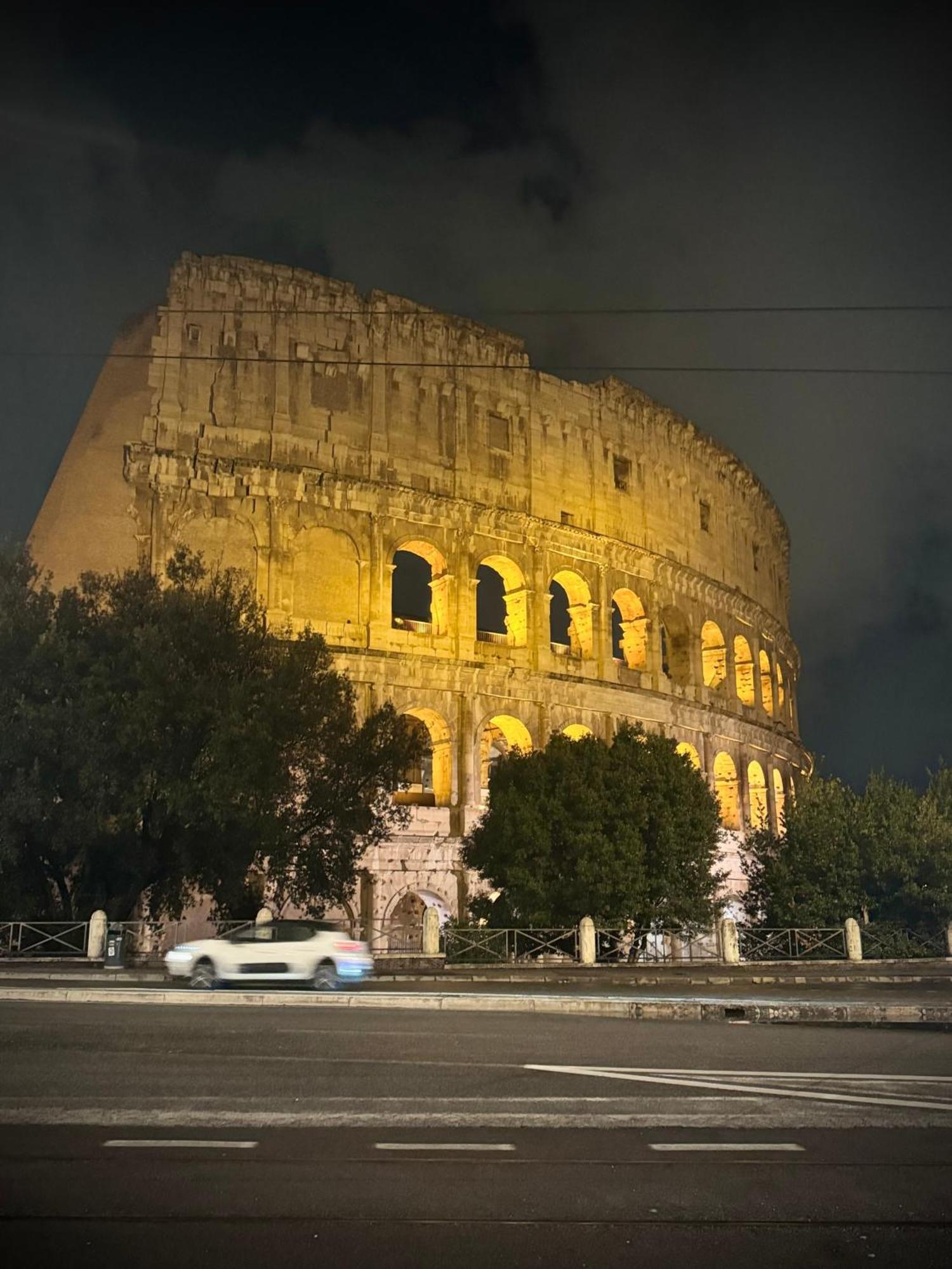 A Casa Di Lu, Al Colosseo - Guest House 로마 외부 사진